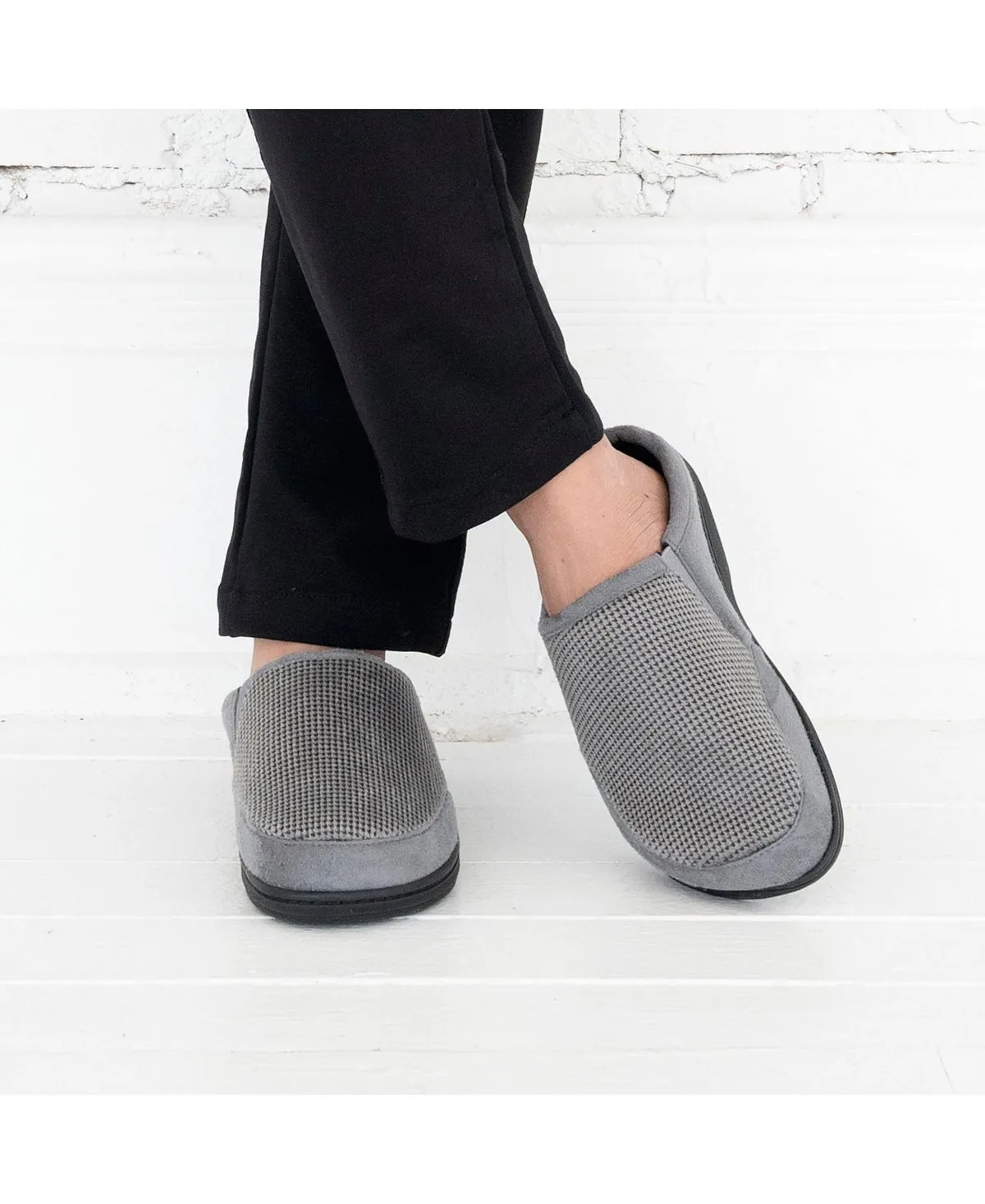 Men's advanced memory foam microsuede and houndstooth slippers jasper hoodback comfort Isotoner slippers